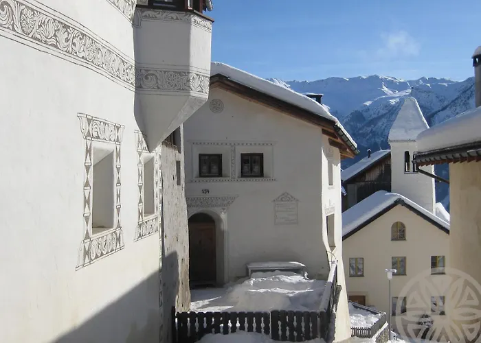 Stilvolles Engadinerhaus Casa vacanze *